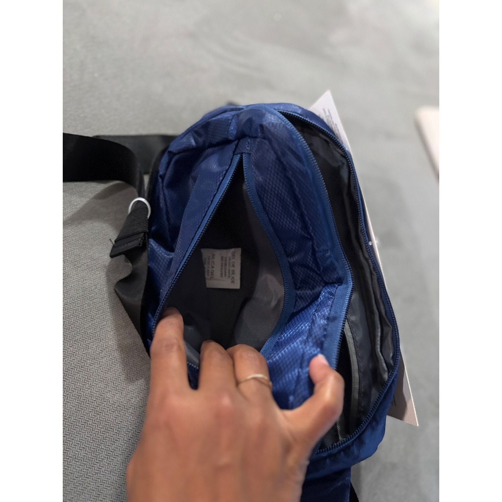 Travelon Convertible Sling Waist Pack RFID Blue Ripstop Nylon Travel Bag NEW - Picture 5 of 6
